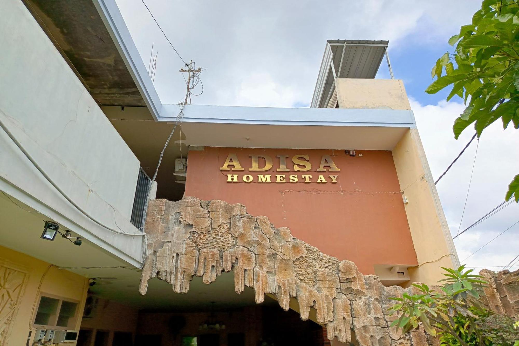 Adisa Homestay Malang Exterior foto